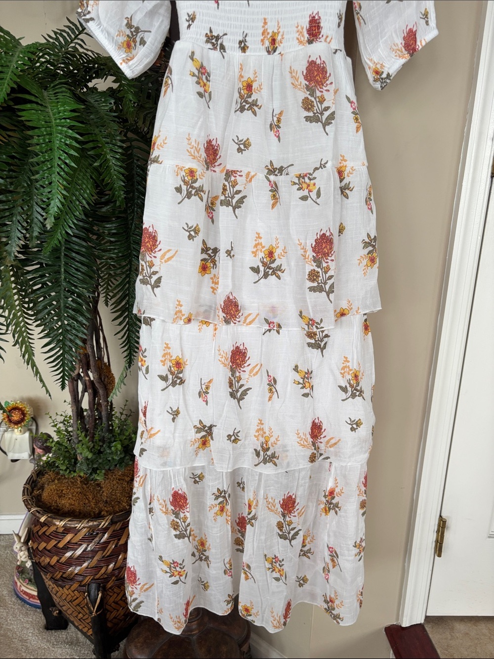 J. Gee White Boho Floral Tiered Maxi Dress Smocked Bodice Ruffle Puff Sleeves - Picture 12 of 15